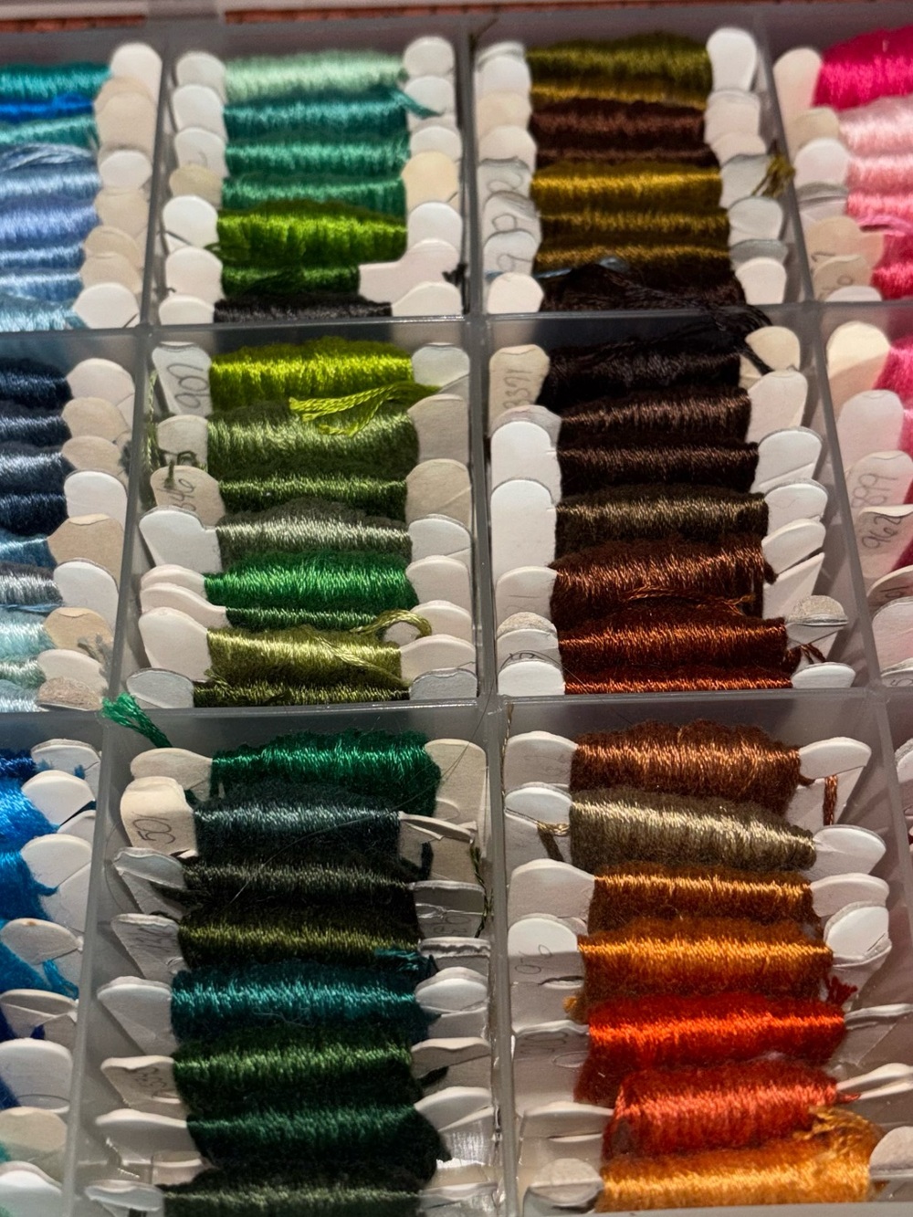 Assorted Embroidery Thread and Organizer Pack Approximately 300 Cards of Thread